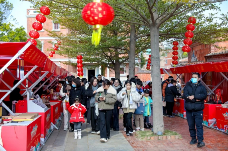 九游娱乐：福建“村晚”如何变身乡村文化的“土味”盛宴？(图4)